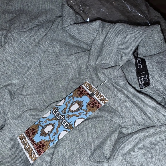 Top - Picture 2 of 2